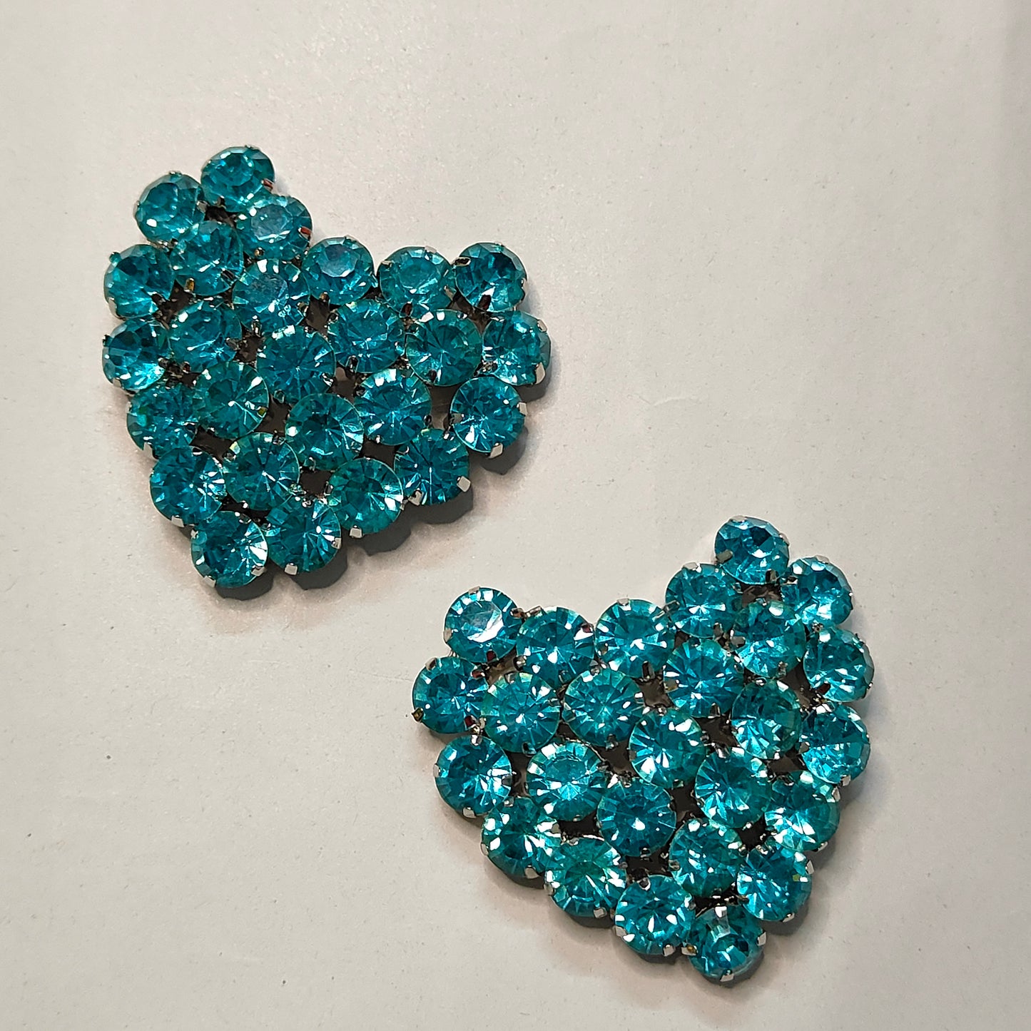 BLUE HEART STONE STUD