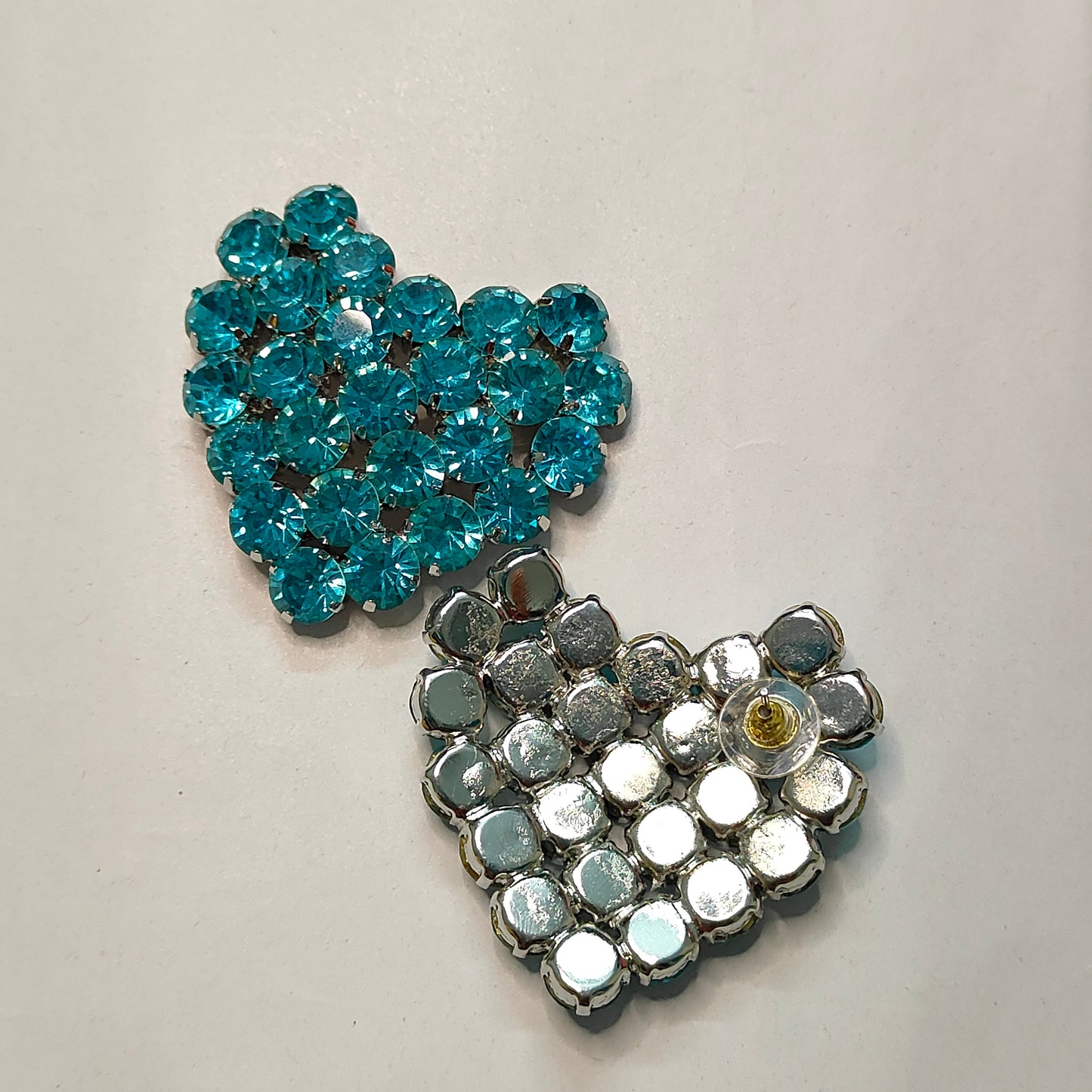 BLUE HEART STONE STUD