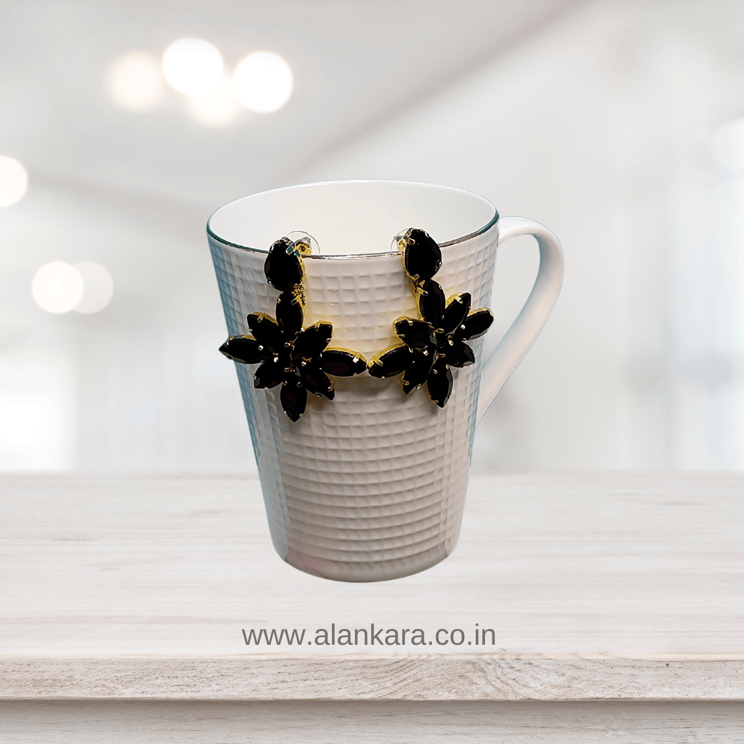 BLACK FLORAL SQUARE DANGLER