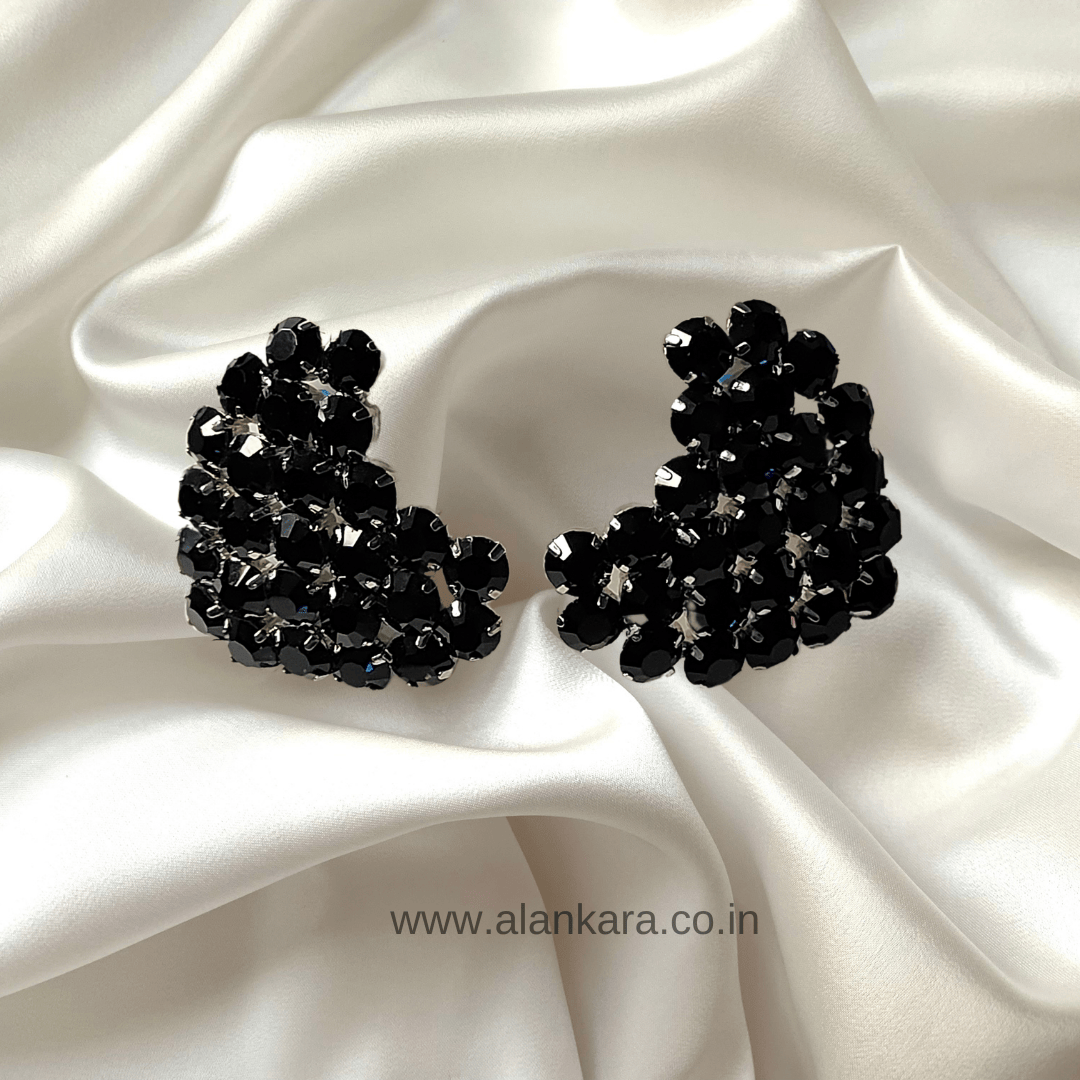 BLACK HEART STONE STUD