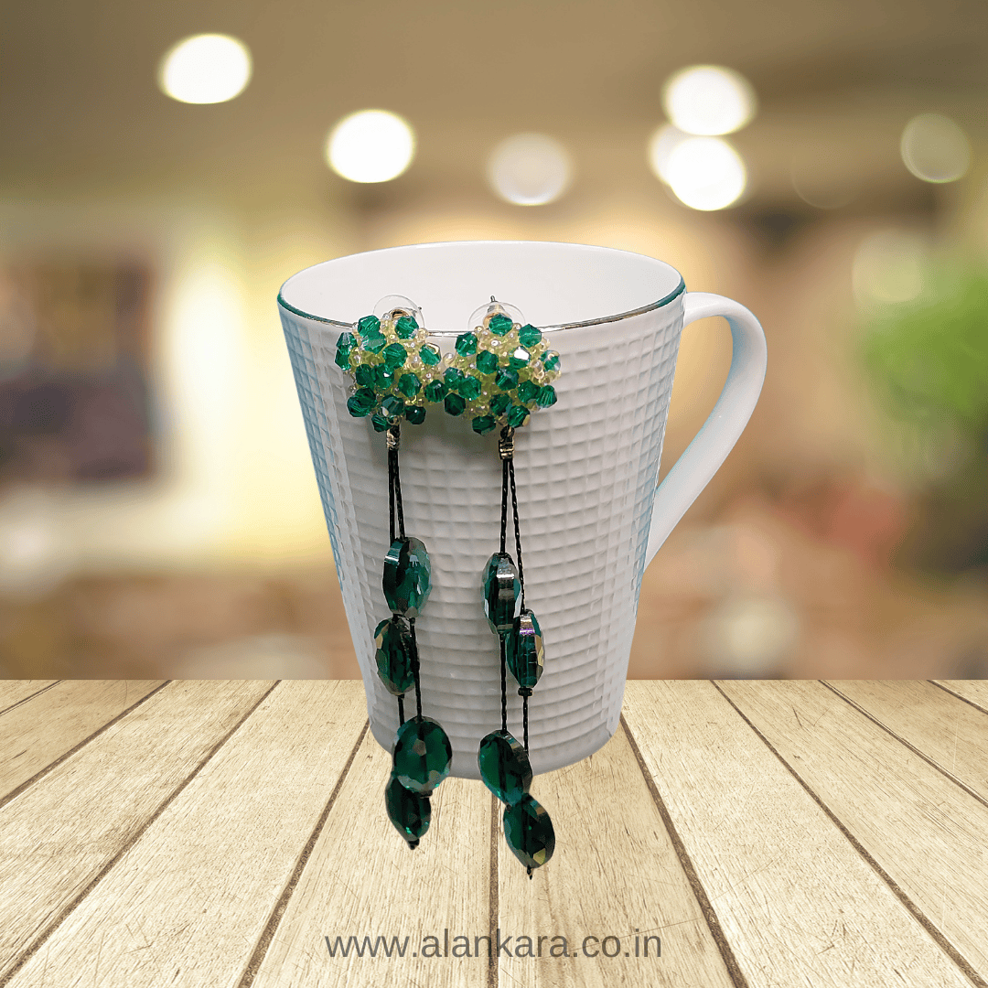 GREEN LONG FLOWER DANGLER