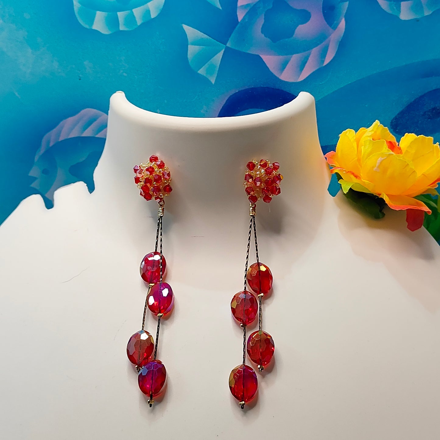 RED LONG FLOWER DANGLER