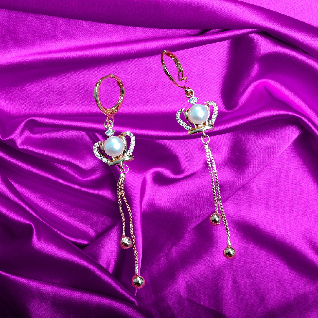 GOLDEN PEARL HEART DANGLER