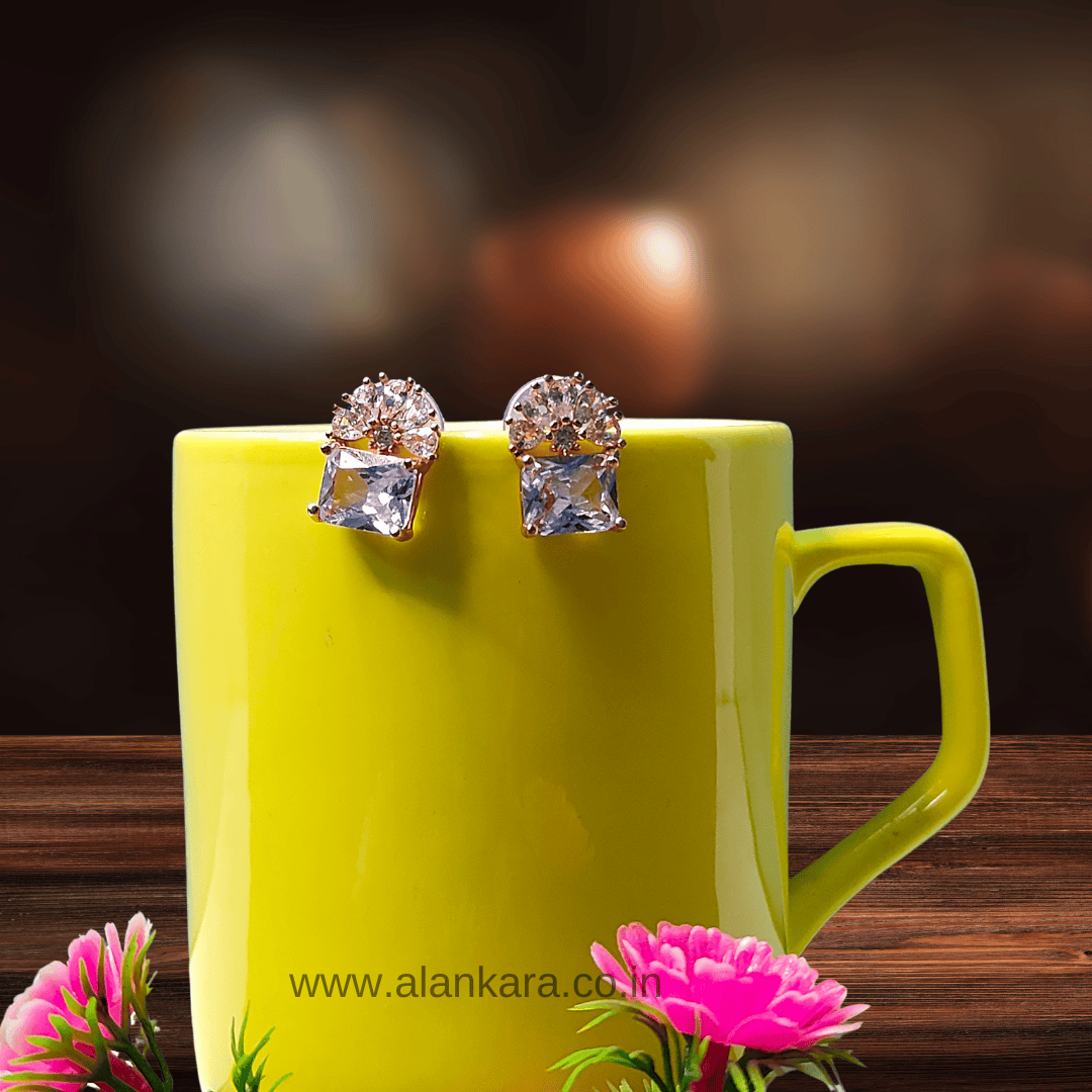 WHITE FLORAL CRYSTAL STUD