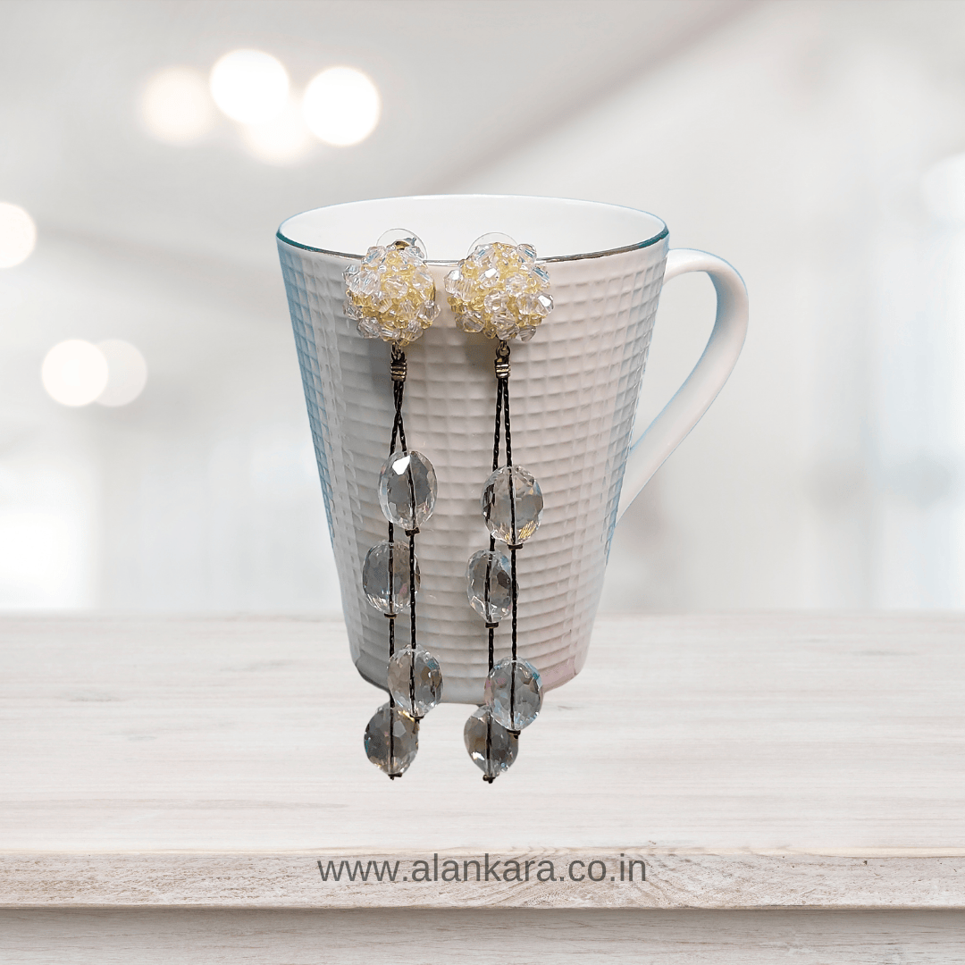 WHITE LONG FLOWER DANGLER