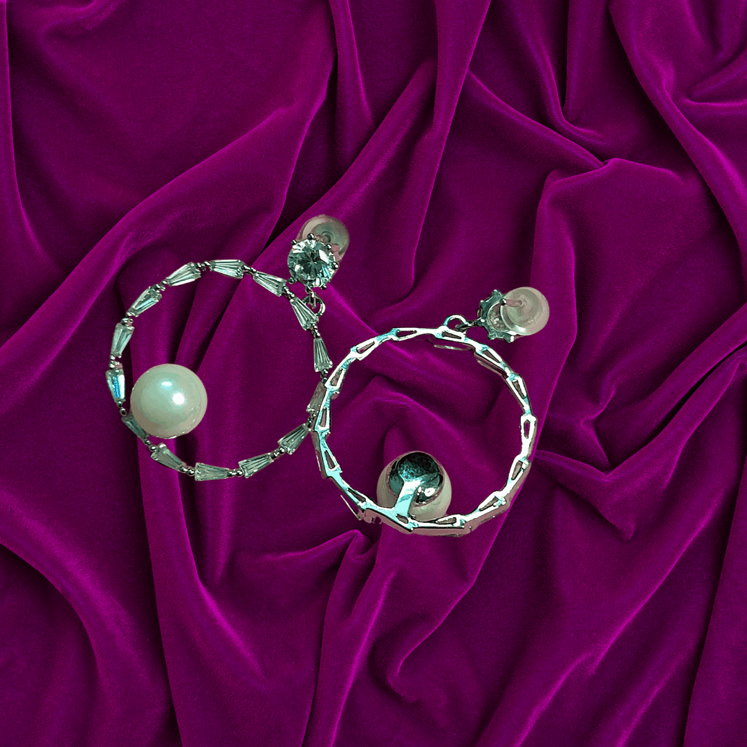 WHITE PEARL CRYSTAL HOOP